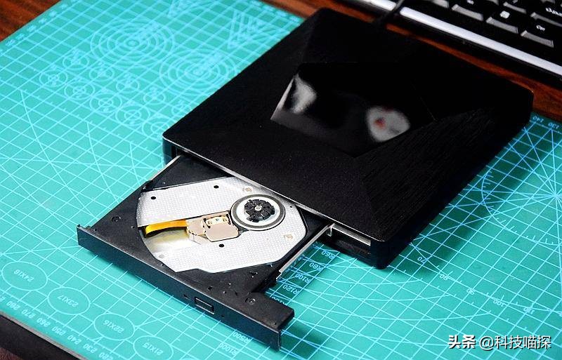 2022年笔记本电脑淘汰光驱,曾经的电脑最高配置