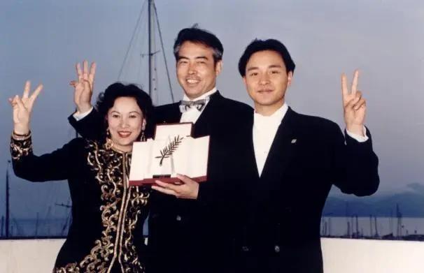 演员尊龙的近况,尊龙自带贵气风度翩翩