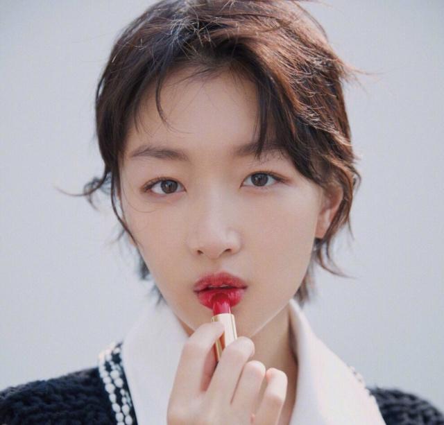 越长越好看的女人面相,有这3个特征的女生会越长越好看