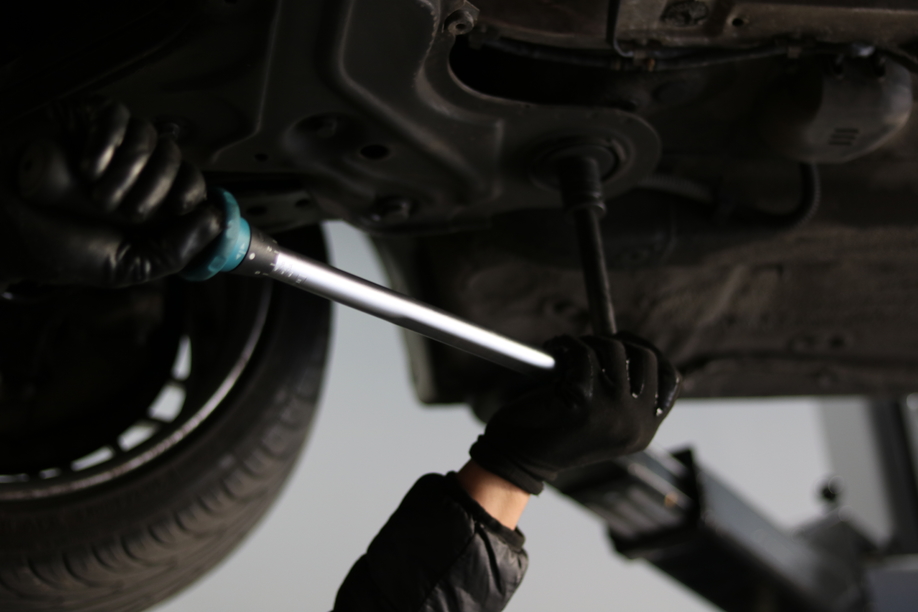 怪兽修车：翻新一辆05年的高尔夫4，重温经典，改装老车