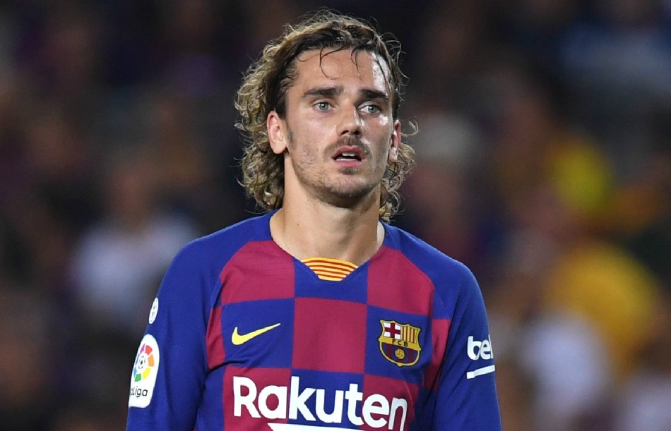 替补出场250秒，1.2亿巨星遭遇奇耻大辱，为何不敢换下苏亚雷斯？