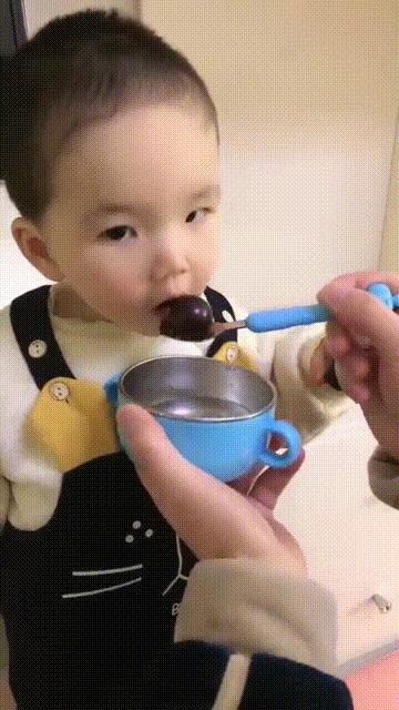 对付不爱喝水的孩子,熊孩子不爱喝水的问题