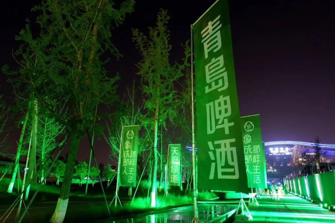 干杯！你离夏日畅爽就差了个啤酒节，快来这里凑凑热闹~