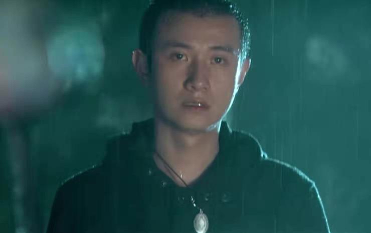 十年后再看《蜗居》发现自私的小贝，才是“三观最正”的那个人