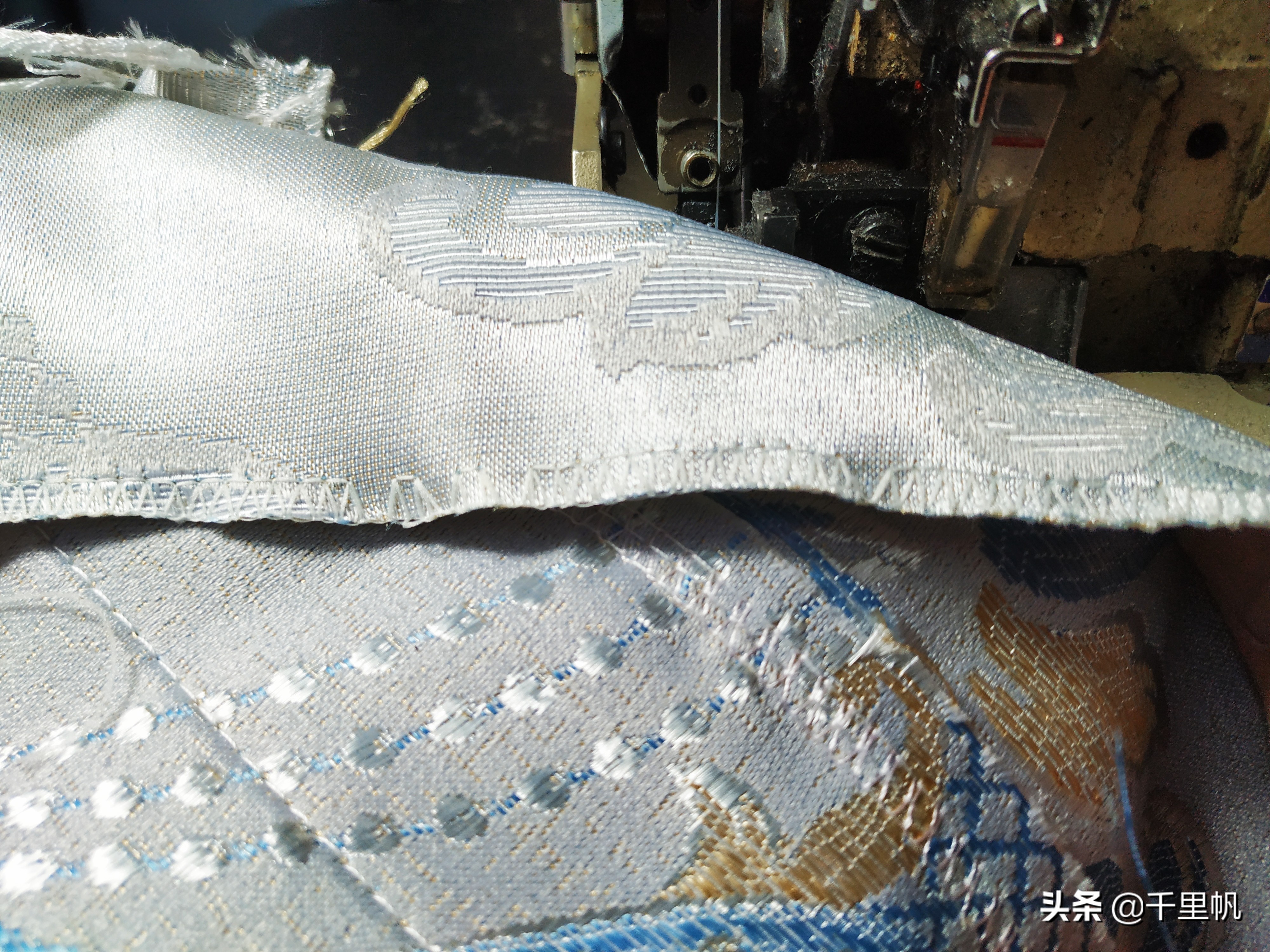 缝包机老是跳线怎么修,包缝机断针跳线什么原因