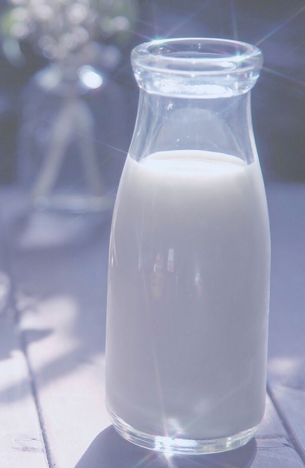 谈脂色变,减脂选全脂还是脱脂牛奶