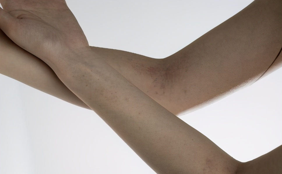 你衣服真洗干净了吗？用臭氧水洗衣除菌去洗衣粉残留保障穿衣健康