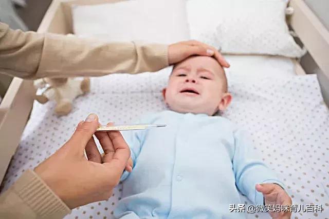 孩子先是呕吐后来发烧咳嗽怎么办,一岁半宝宝发烧咳嗽呕吐怎么回事