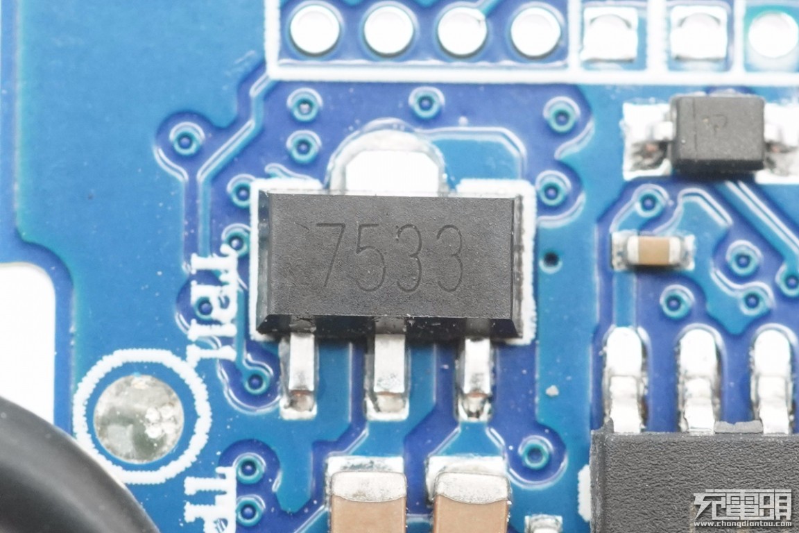 征拓20w快充拆解,征拓100w桌面充电器