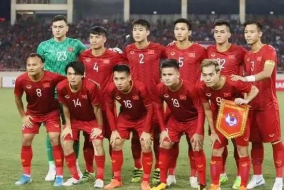 中国国足vs日本比赛结果,中国国足vs澳大利亚4比1啥时候