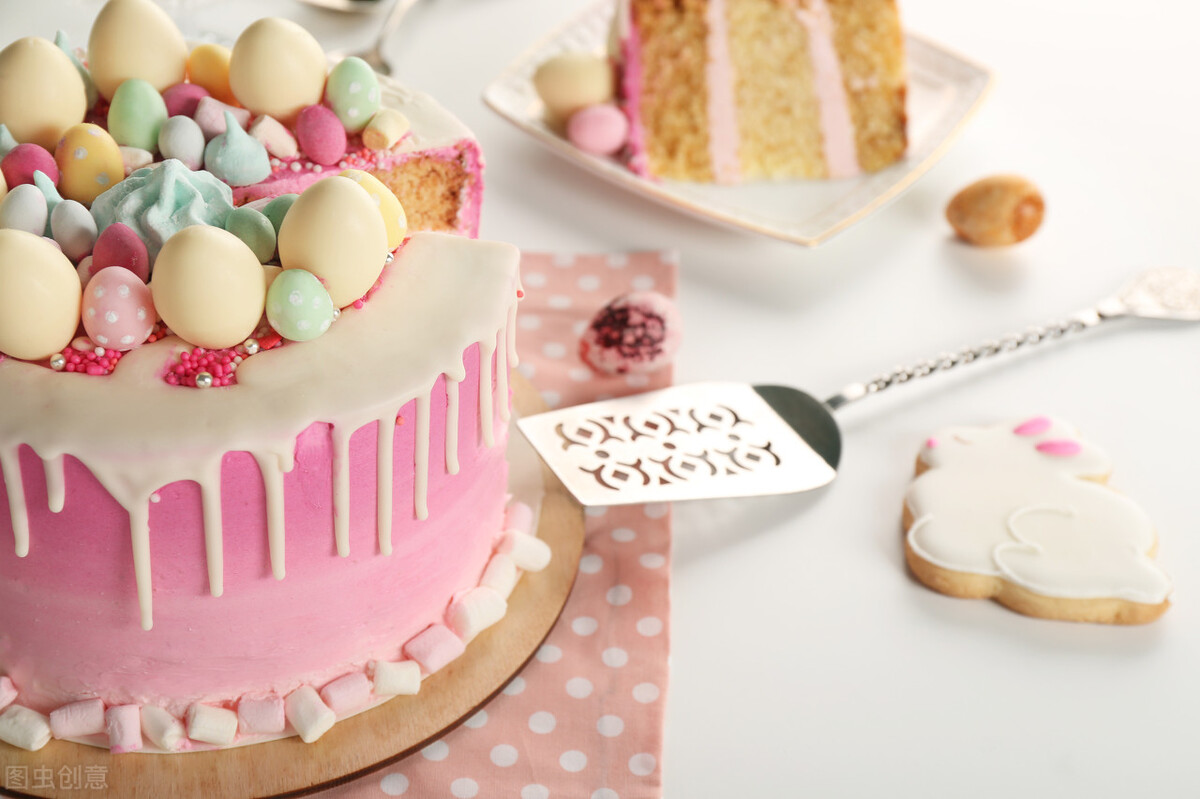 西点蛋糕培训班学费一般多少钱,成人蛋糕培训班大体多少钱