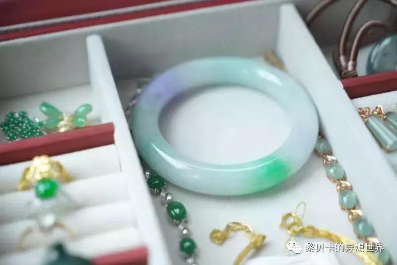 这些东西买的时候肉痛却天天用,她们说值了