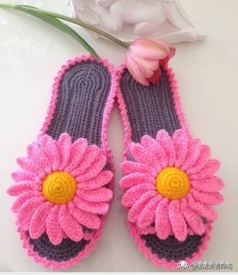 自己用毛线做布拖鞋,用布条线编拖鞋