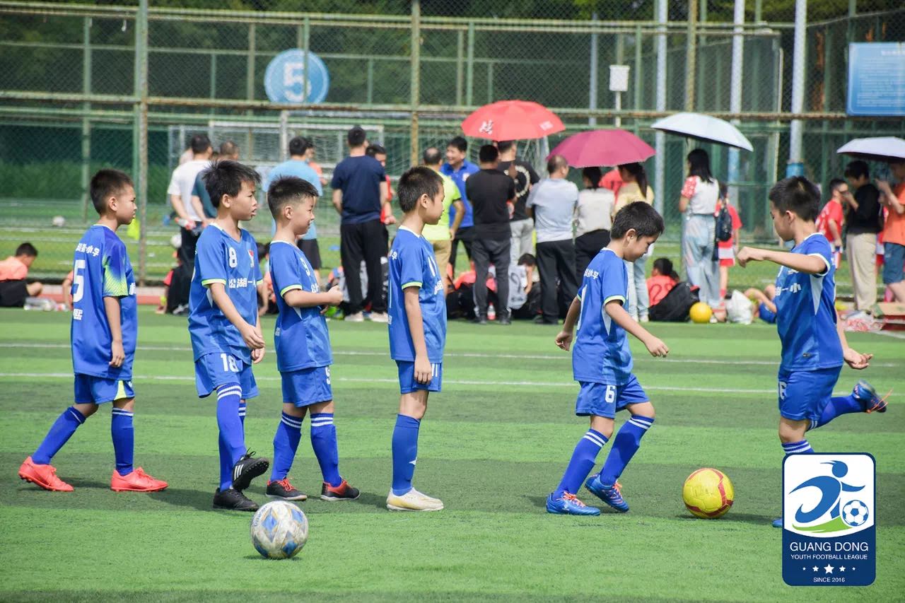 东莞足球队胡志军,广东足球运动员胡志军