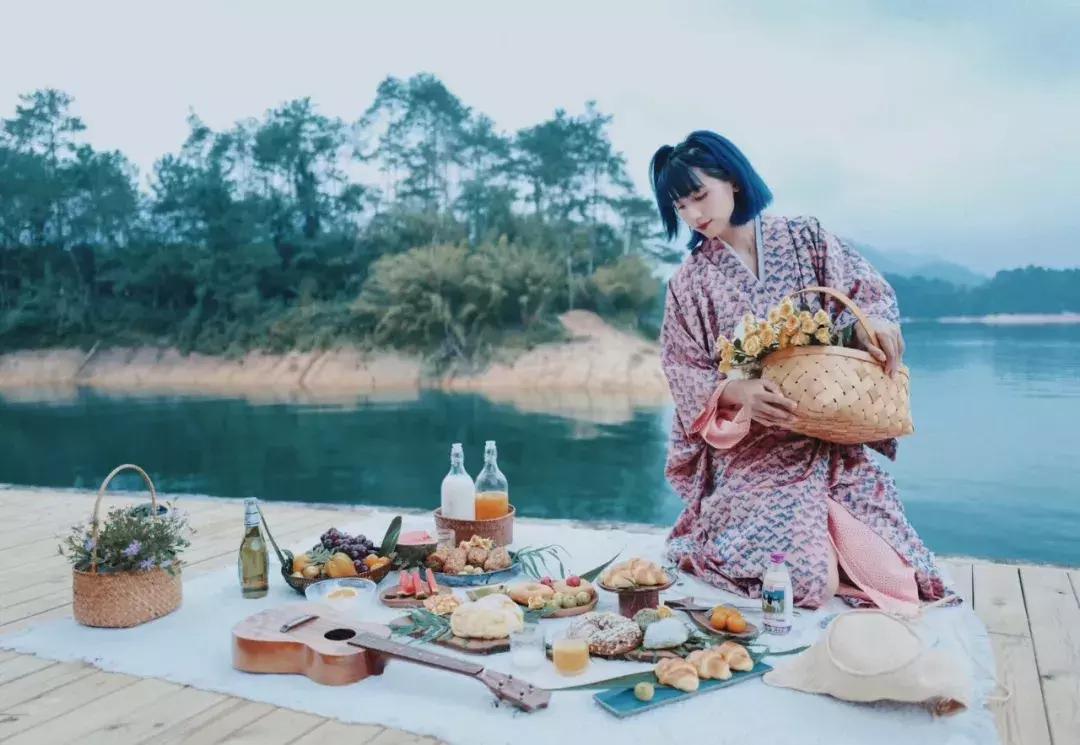 一家三口春节7天旅游民宿,春节去哪里民宿玩推荐一下