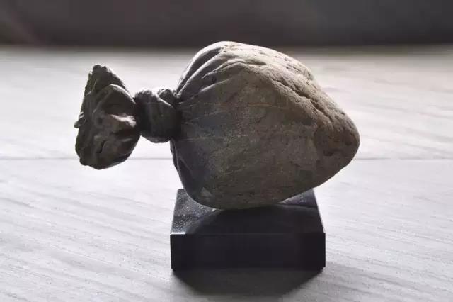 石头雕刻的全过程,罕见的石头真的太美了