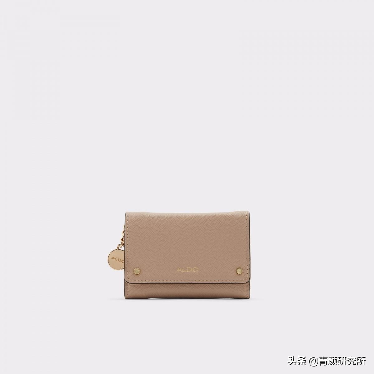 春夏十款必买轻奢包包,轻奢小众品牌包包推荐