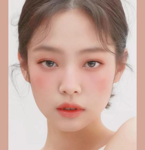 擦粉底液不服帖像搓泥一样,换了很多粉底液底妆还是暗沉斑驳