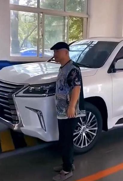 赵本山王小利近照,王小利和师傅赵本山照片大全