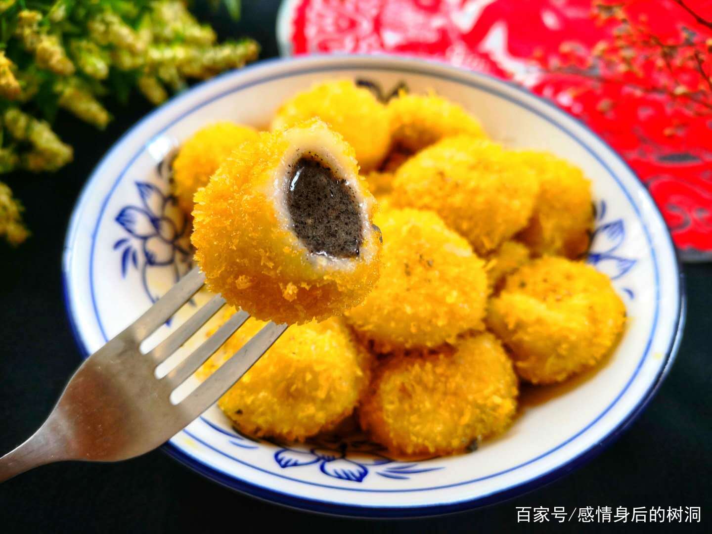 油炸时怎样防止油往外溅,油炸食品时油起沫往外溢怎么处理