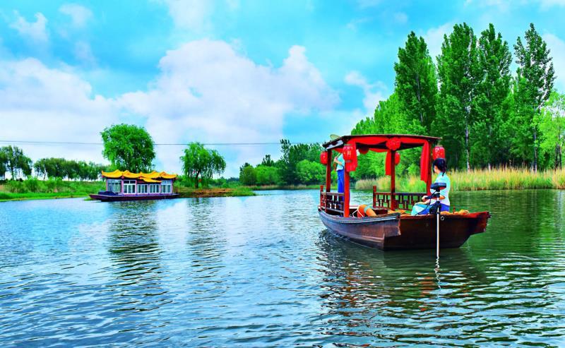 游玩赏荷花景点推荐,国家4a级景区荷花花海介绍