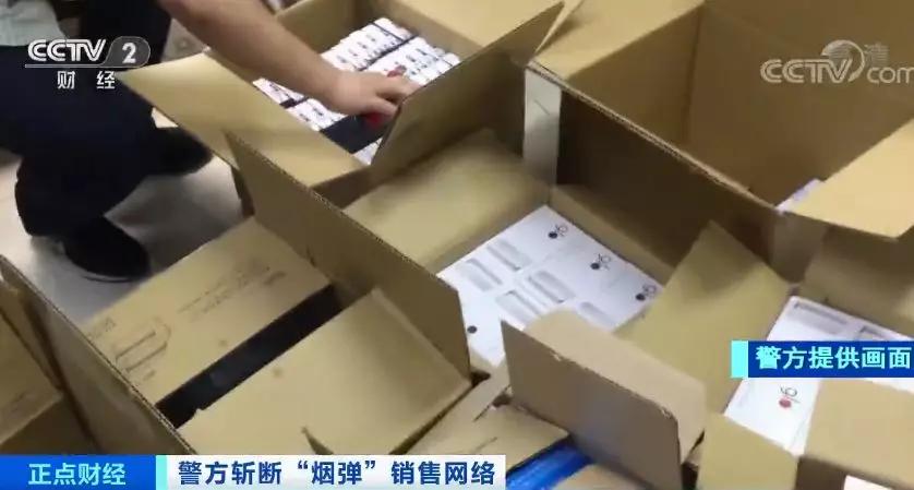 男子谎称买烟偷东西,男子网购苹果手机涉骗案