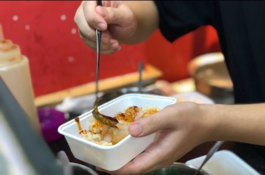 成都专门吃虾滑的店,成都小吃麻辣虾滑