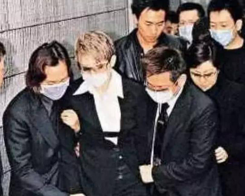 一代巨星赵文卓,2003年陨落的巨星