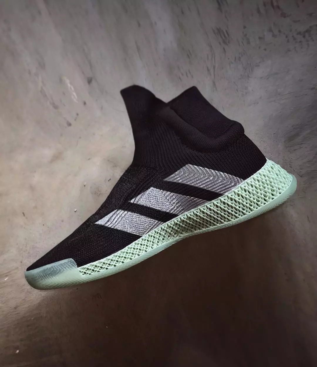 篮球鞋adidas即将推出利拉德,篮球鞋未来发展趋势