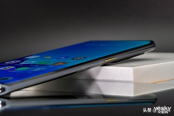 realme真我x7pro至尊版后盖,realme真我x7pro至尊版体验