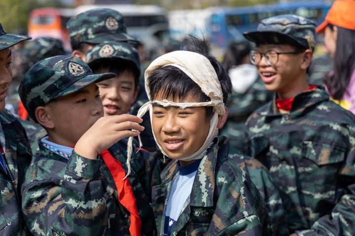 宜昌这个地方产美女，有一个大家都认识，现在还能让熊孩子涨知识