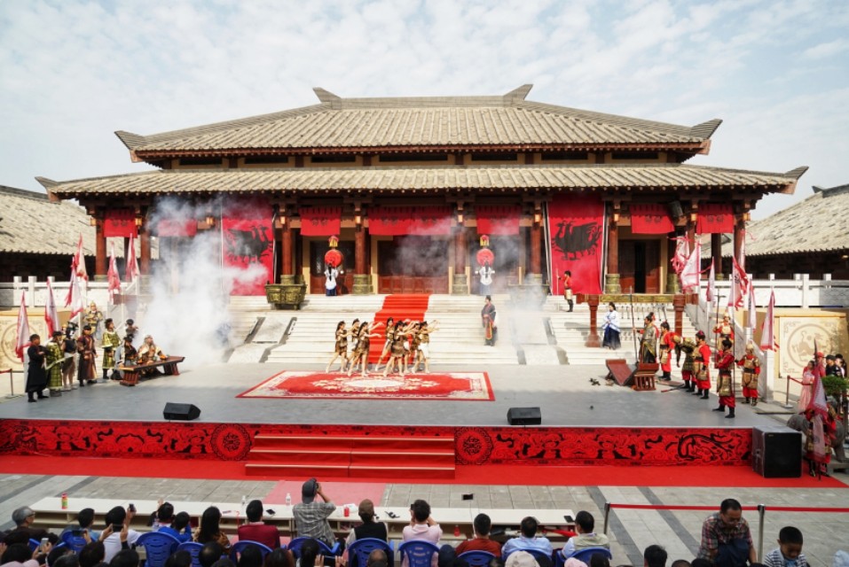 西安穿汉服拍外景的地方推荐,来西安穿汉服看演绎