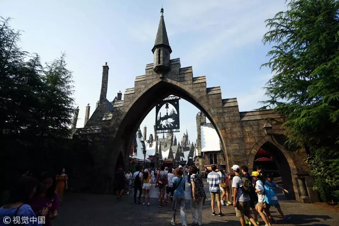 上海和香港迪士尼的区别,上海迪士尼大还是香港迪士尼大