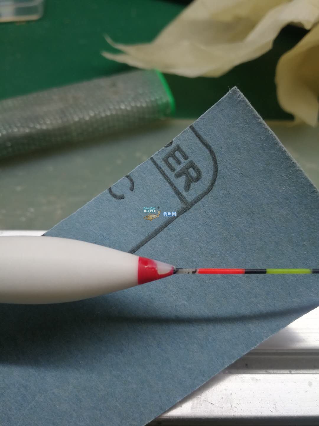 纳米浮漂漂身开裂修复视频,孔雀与浮漂开裂怎么处理