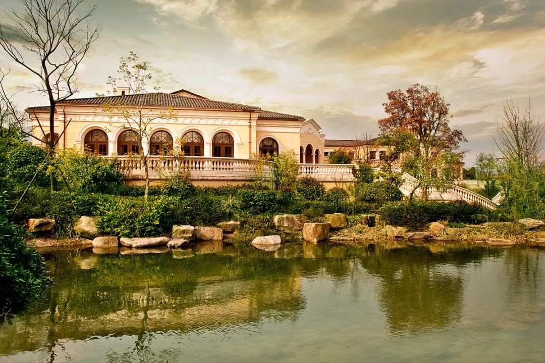 平原新区绿城凤湖玫瑰园别墅,平原新区中式合院