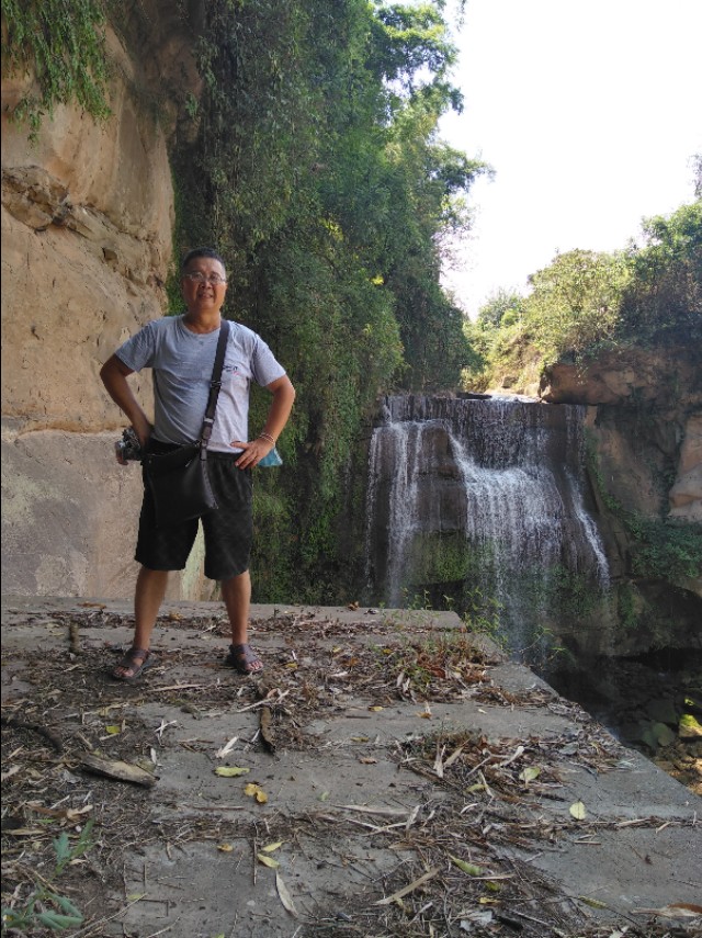 北碚乡村里最神秘的野风景一一野人谷蛮子洞群