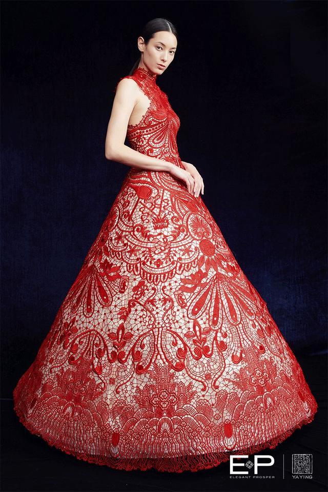 ep雅莹走秀2019,ep雅莹黑裙子