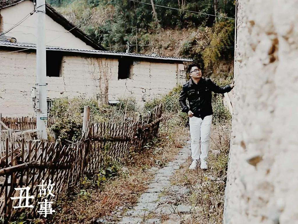 草根书法家叶根友,写了中国“梦”,马云电影《功守道》由他题字