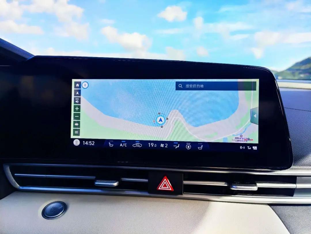 伊兰特第七代好还是索纳塔好,现代索纳塔十和伊兰特第七代对比