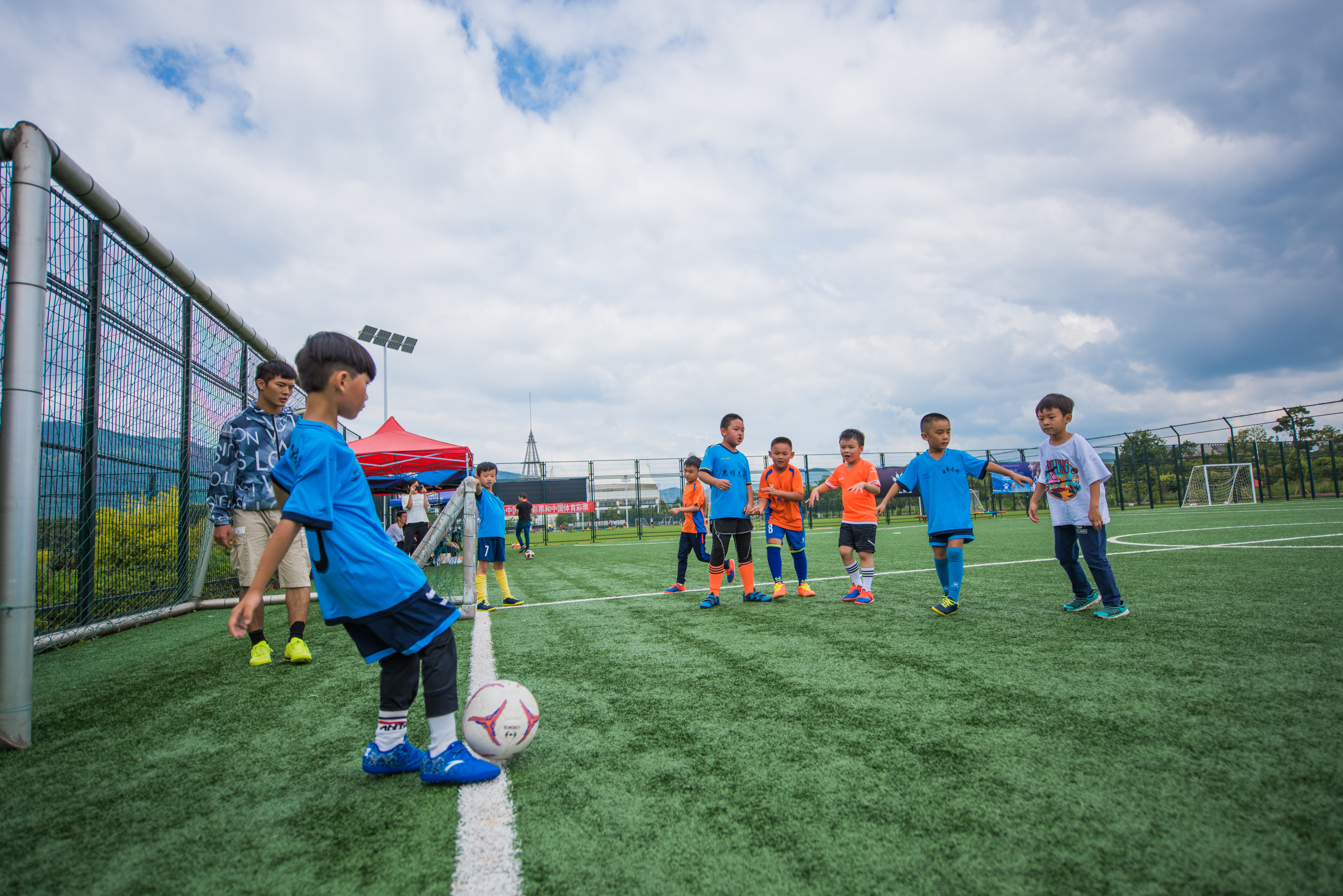 这个暑假让孩子尽情玩,这个夏天给孩子不一样的生活体验