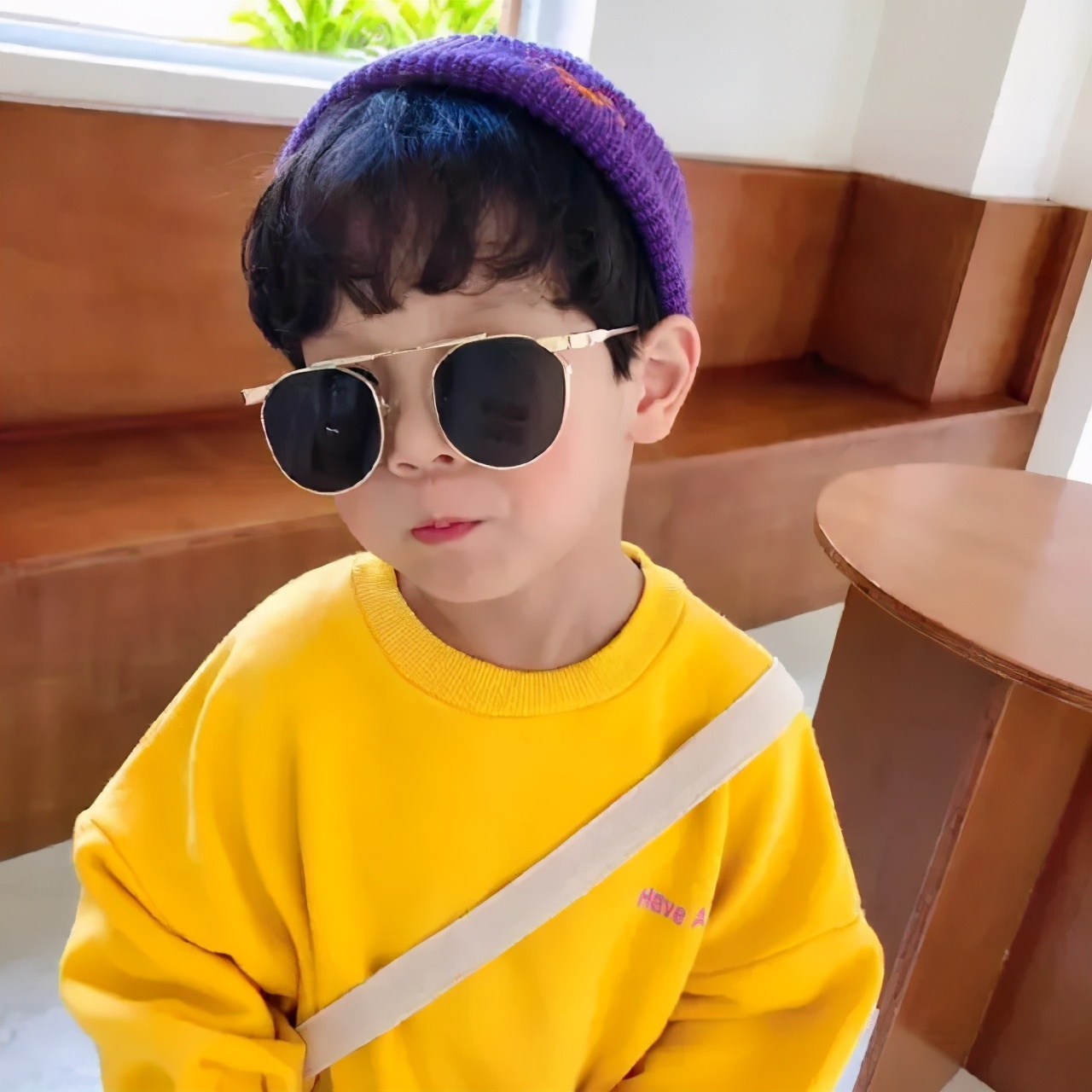 清晨出生的小孩怎么取名,早上出生的孩子取什么名字