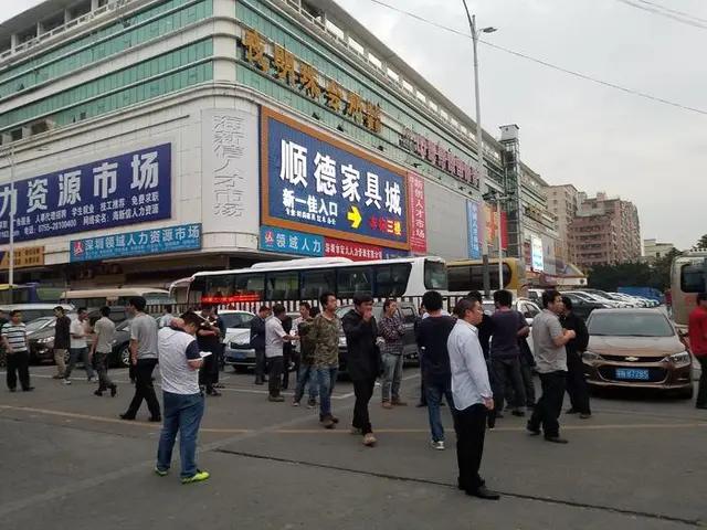 三和是个怎么样的地方,走进三和人才市场