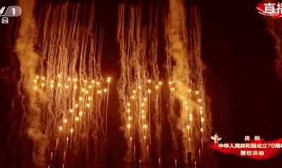 最会玩火的男人!他炸遍全世界却换来全网膜拜:美到窒息的神作