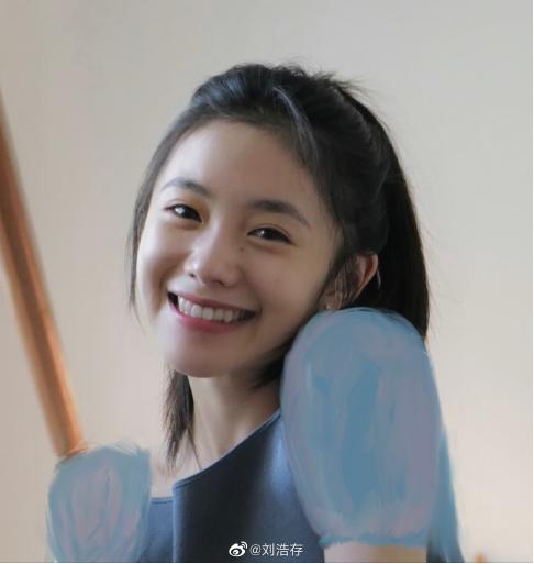 花2小时化成素颜，现在化妆已经卷成这样了？