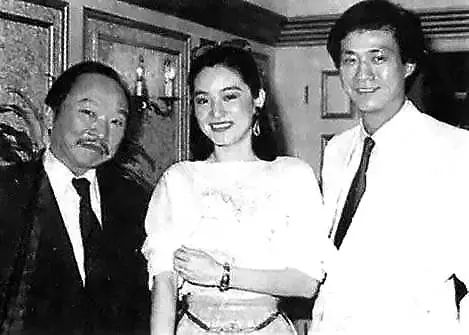 满身刀疤,古龙浑身刀疤