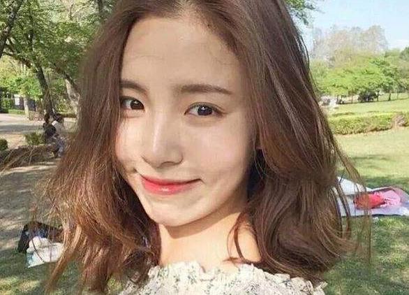 圆脸要怎样的发型才好看,什么发型适合拉长脸型圆脸