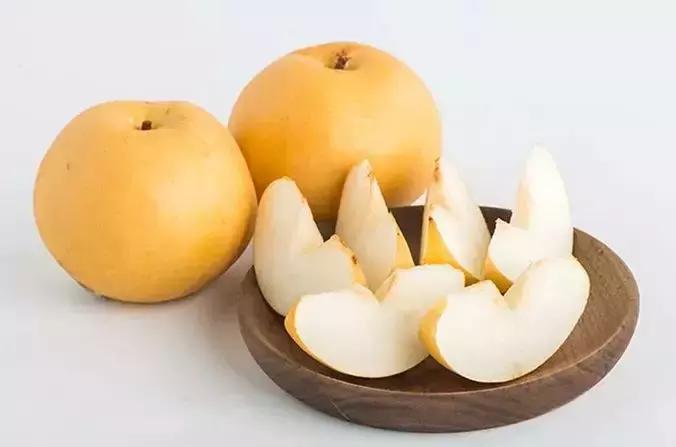 秋季润喉吃哪种梨比较好吃,秋燥吃什么梨最好吃