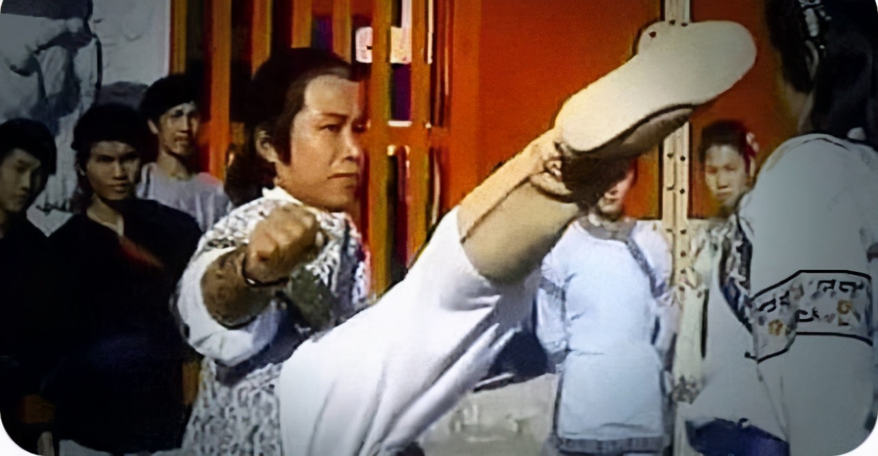 功夫拍摄花絮周星驰教演戏,功夫冷知识周星驰和洪金宝