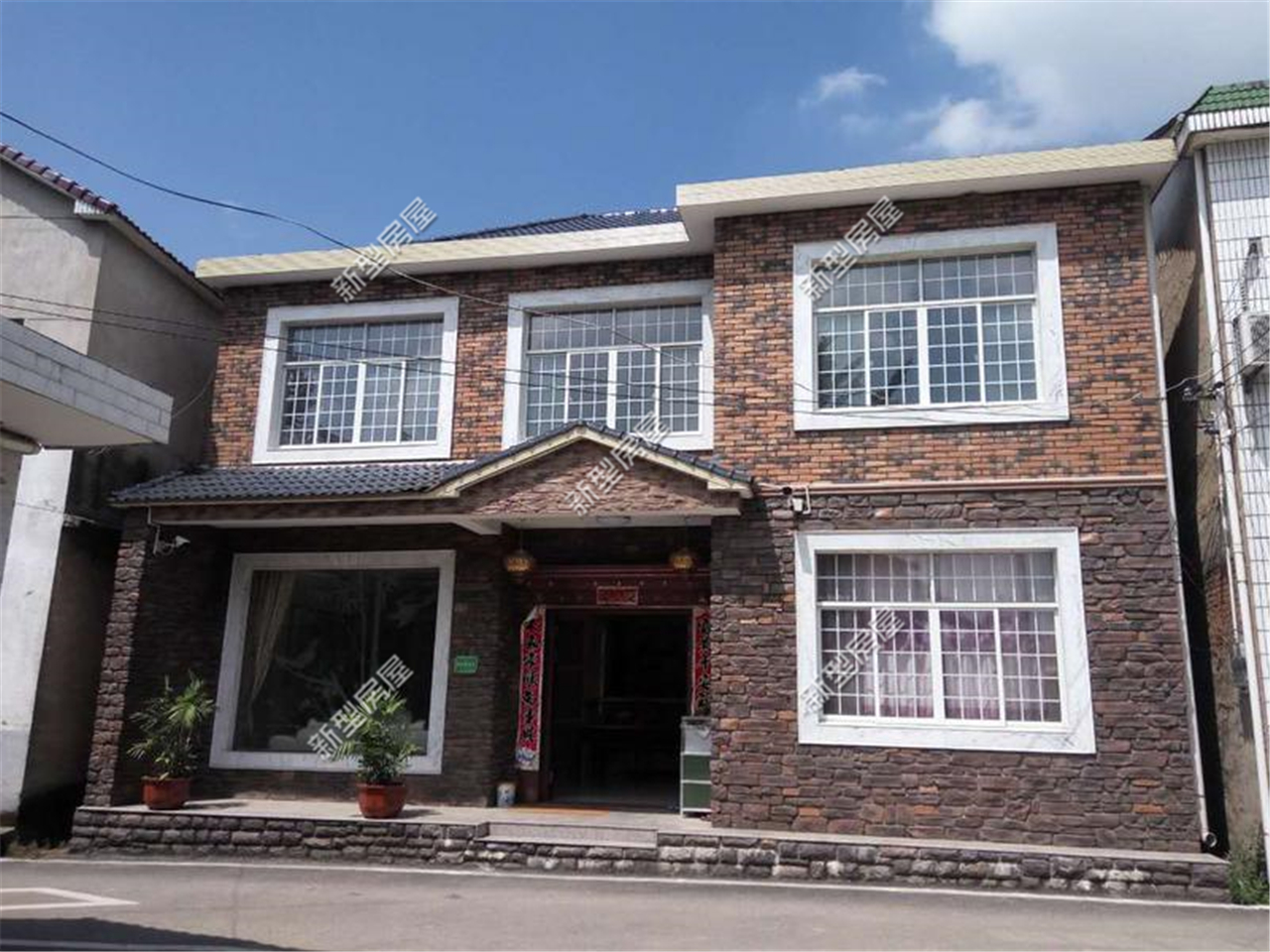 水泥河砂钢筋涨声一片，农村盖房越来越贵，2019年会降价吗？