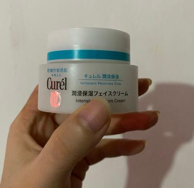 好用的面霜推荐性价比高的女士,贫民窟女孩面霜学生